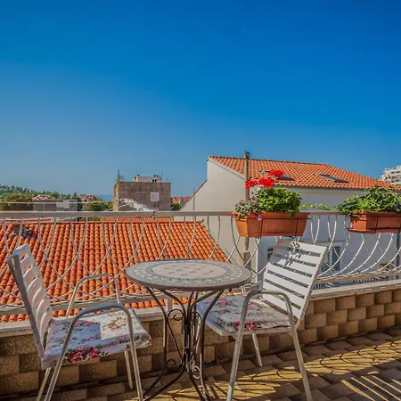 Apartments Mateljak Makarska Exterior photo